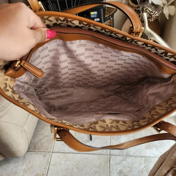 MICHAEL KORS JET SET Signature Brown Jacquard Shoulder Bag Tote Pocket